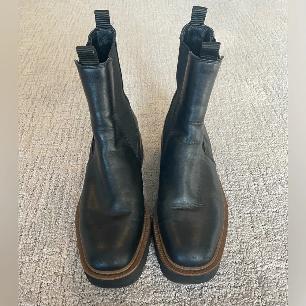 Sam Edelman Laguna Chelsea Boot, Lug Sole, Black Leather, Weatherproof, Sz 9.5 M - Picture 2 of 14